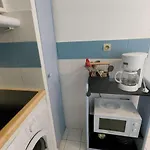 T2 Climatisé Proche Avec Piscine Et Parking - Fr-1-607-152 Agde