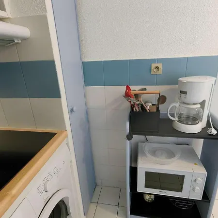 T2 Climatisé Proche Avec Piscine Et Parking - Fr-1-607-152 Agde