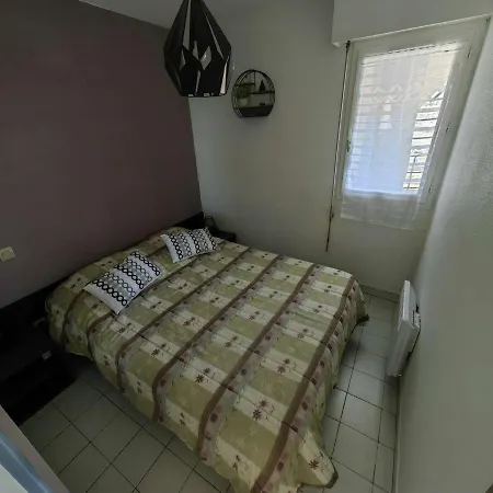 T2 Climatisé Proche Avec Piscine Et Parking - Fr-1-607-152